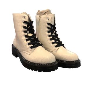 Black and White True Craft Boots